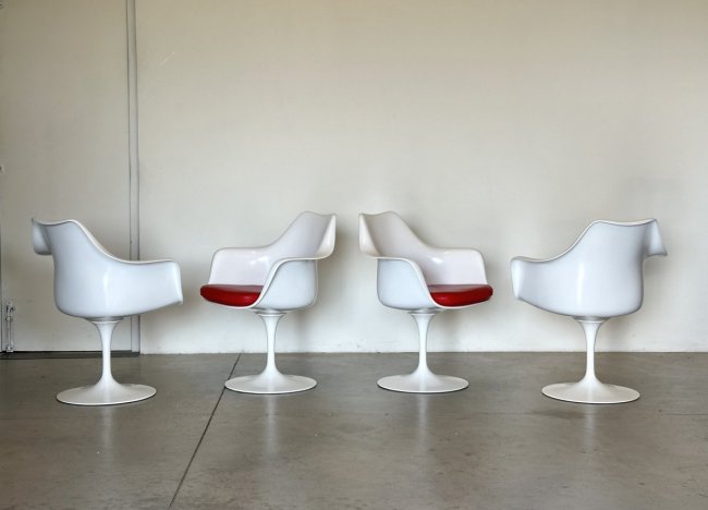 4 sedie TULIP EERO SAARINEN per KNOLL INT. anno 2017