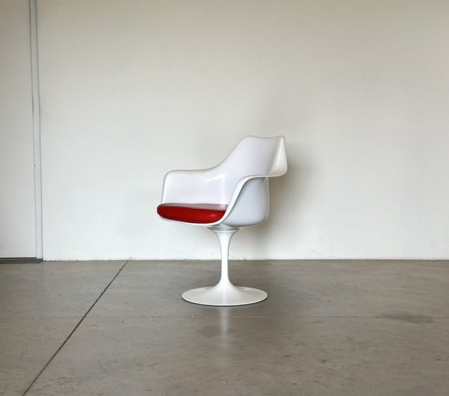 4 sedie TULIP EERO SAARINEN per KNOLL INT. anno 2017