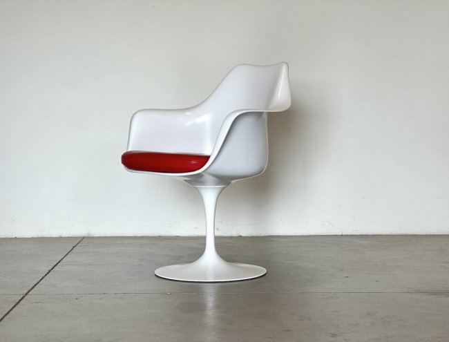 4 sedie TULIP EERO SAARINEN per KNOLL INT. anno 2017