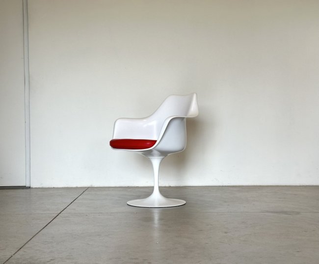 4 sedie TULIP EERO SAARINEN per KNOLL INT. anno 2017