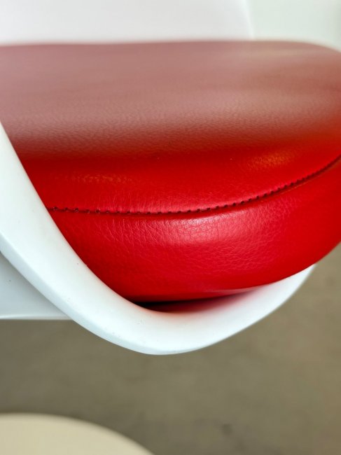4 sedie TULIP EERO SAARINEN per KNOLL INT. anno 2017