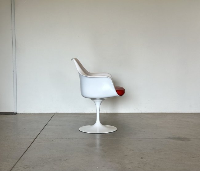 4 sedie TULIP EERO SAARINEN per KNOLL INT. anno 2017