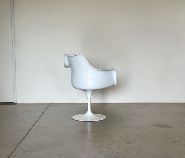 4 sedie TULIP EERO SAARINEN per KNOLL INT. anno 2017
